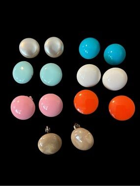 VTG MCM Button Dome Earring Lot of 7 All Clip On Multicolor Spring Summer Round